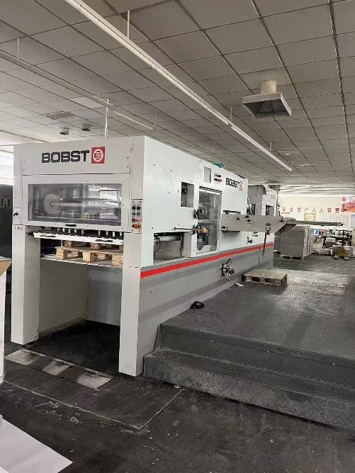Щанцова машина Bobst за употребявани